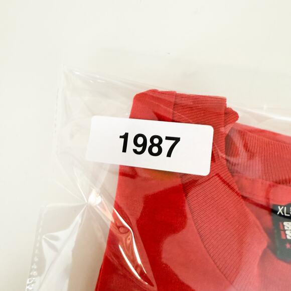 Vintage Single Stitch Wisconsin Badgers Red TShirt Screen Stars Best - XL - Picture 9 of 9